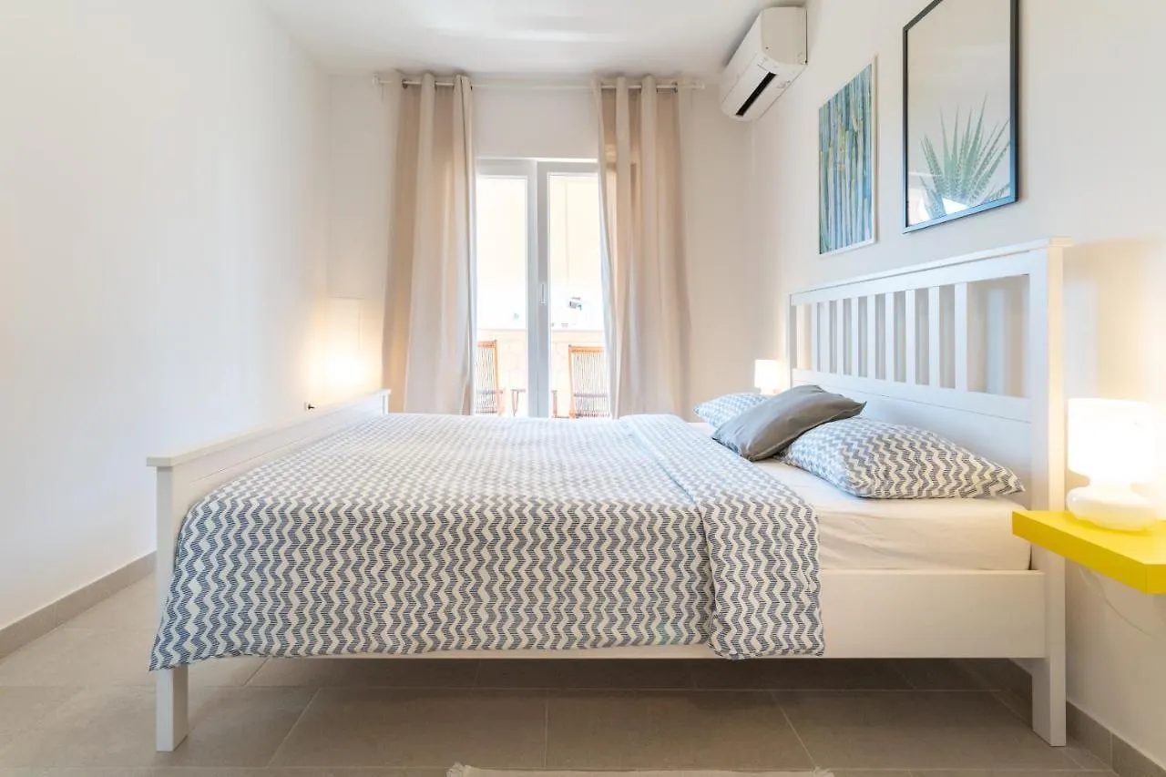 Sunny&Charming Apartment W2 Bikes & Parking Rovinj 0*,  Croatia